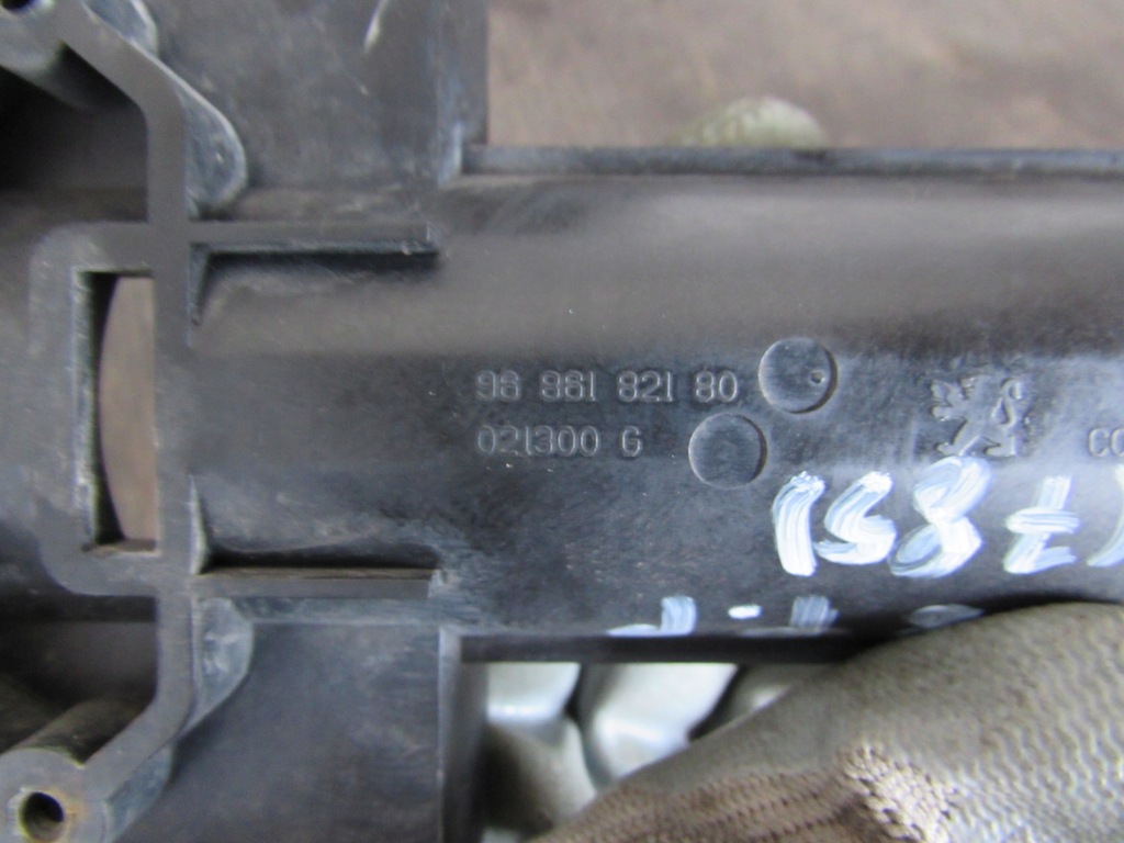 фото №7, Кронштейн омивача ксенон peugeot 5008 i 09-13r 9686182180