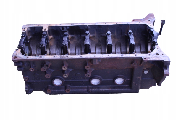 фото №1, Блок двигуна bmw e24 628