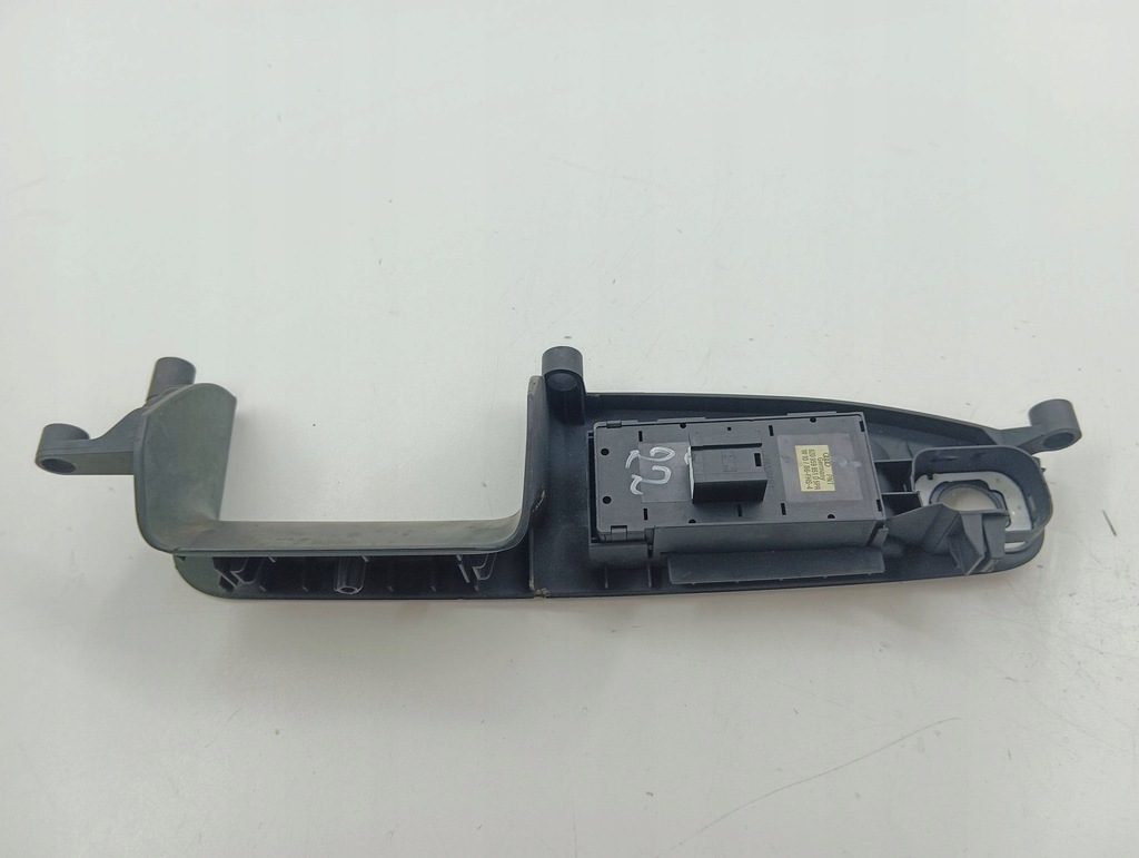 фото №9, Audi a4 s4 b6 8e 8h 2004 правая сторона кнопки окон