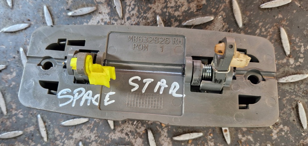 фото №2, Ручка внутренняя задняя правая space runner ii