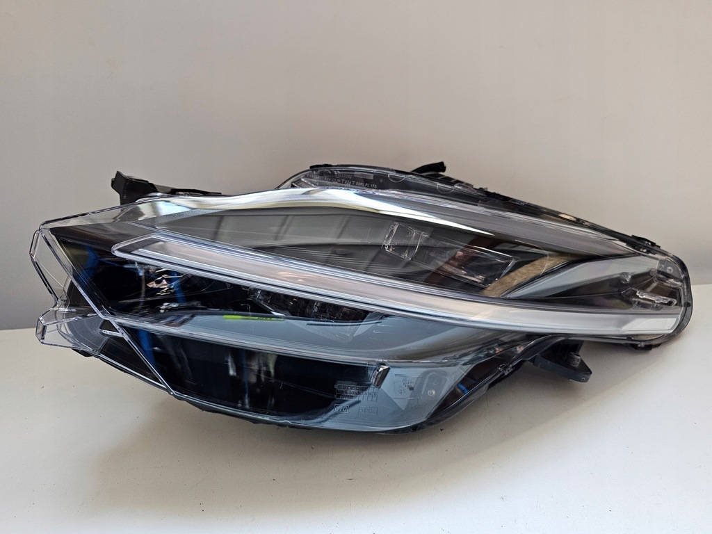 фото №1, Ferrari roma f169 лампа левая перед 934859 .