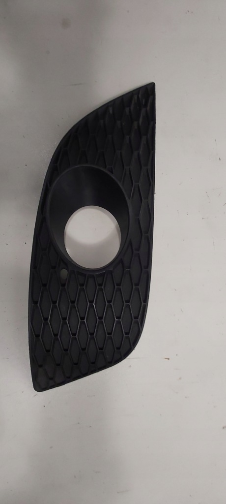 фото №1, Seat leon ii 1p0853666 бампера правый перед