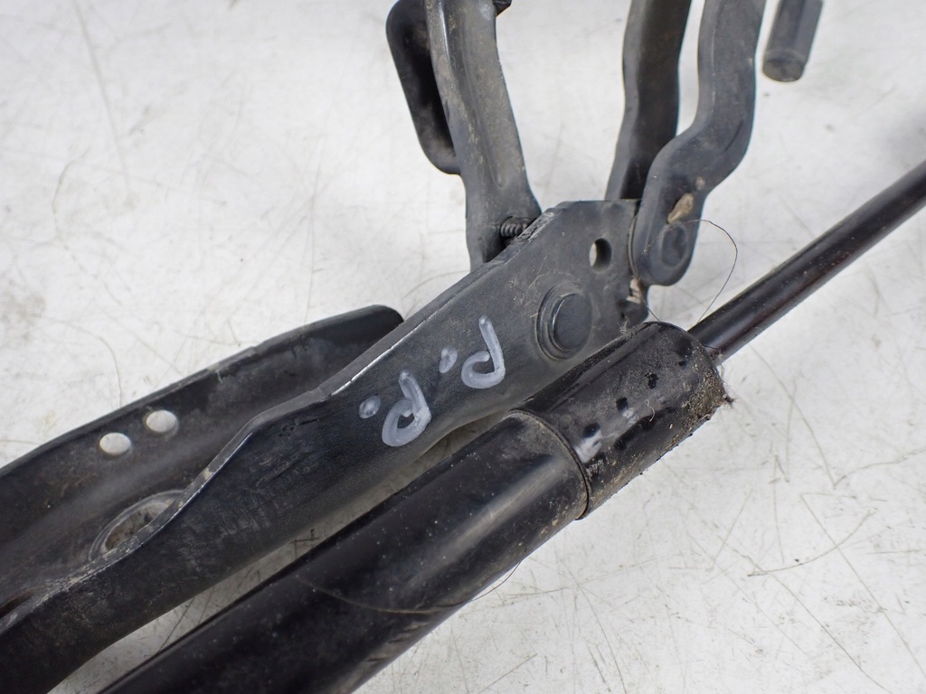 фото №5, Петли капот правый левый audi a8 s8 d3 5.2 короткий 4e0823301e 4e0823302e