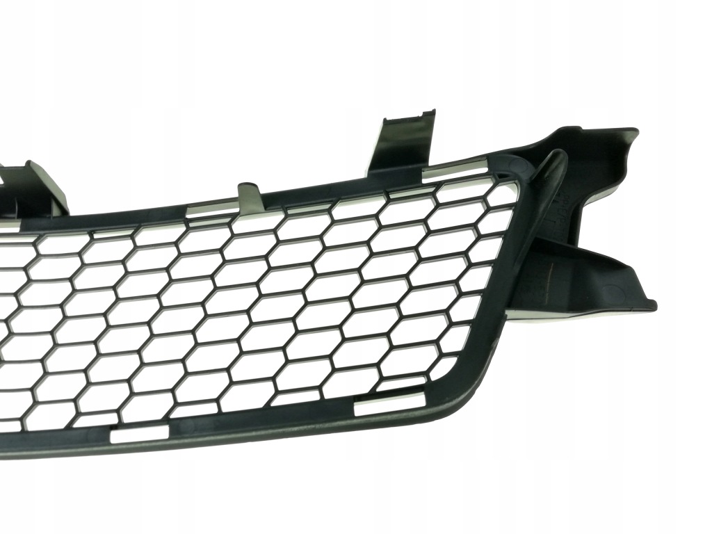 Lexus is 08-10 решітка решітка  бампер перед в Україні