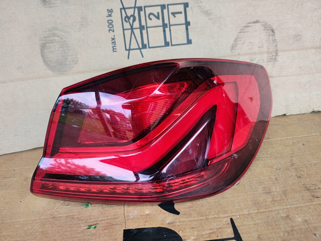 фото №1, Bmw 1 f40 лампа задня права задня led 7450644