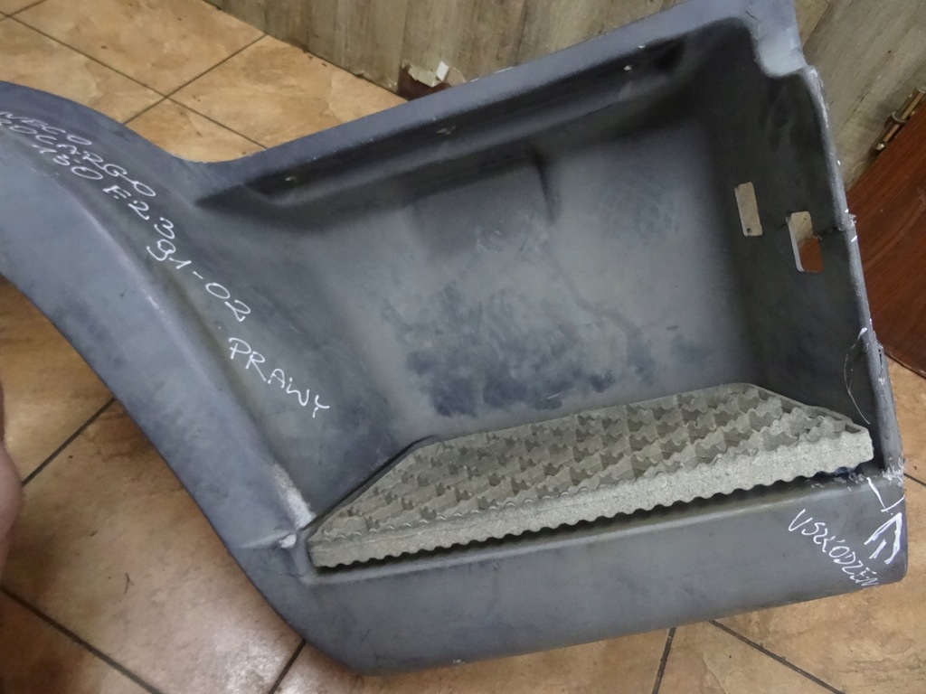 фото №8, Iveco eurocargo 150e23 подкрылок подножка правый