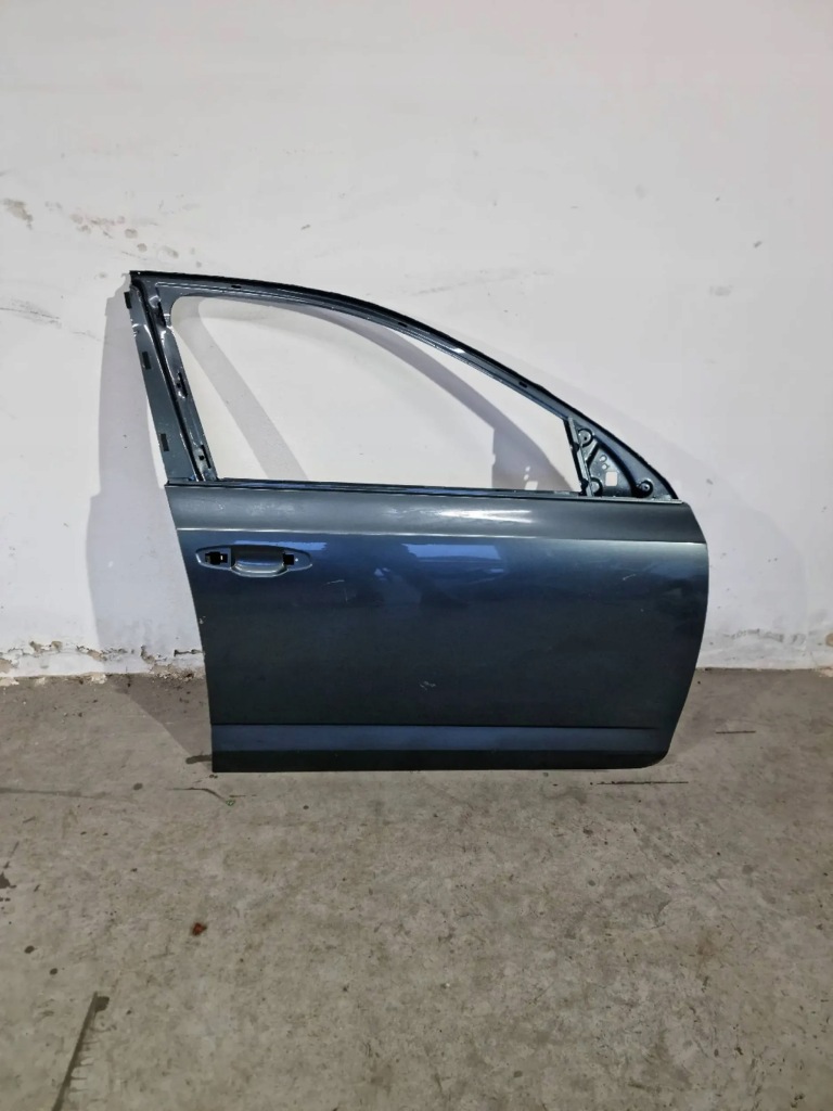 фото №1, Skoda octavia iii 5e 5e0 дверь правое передние перед