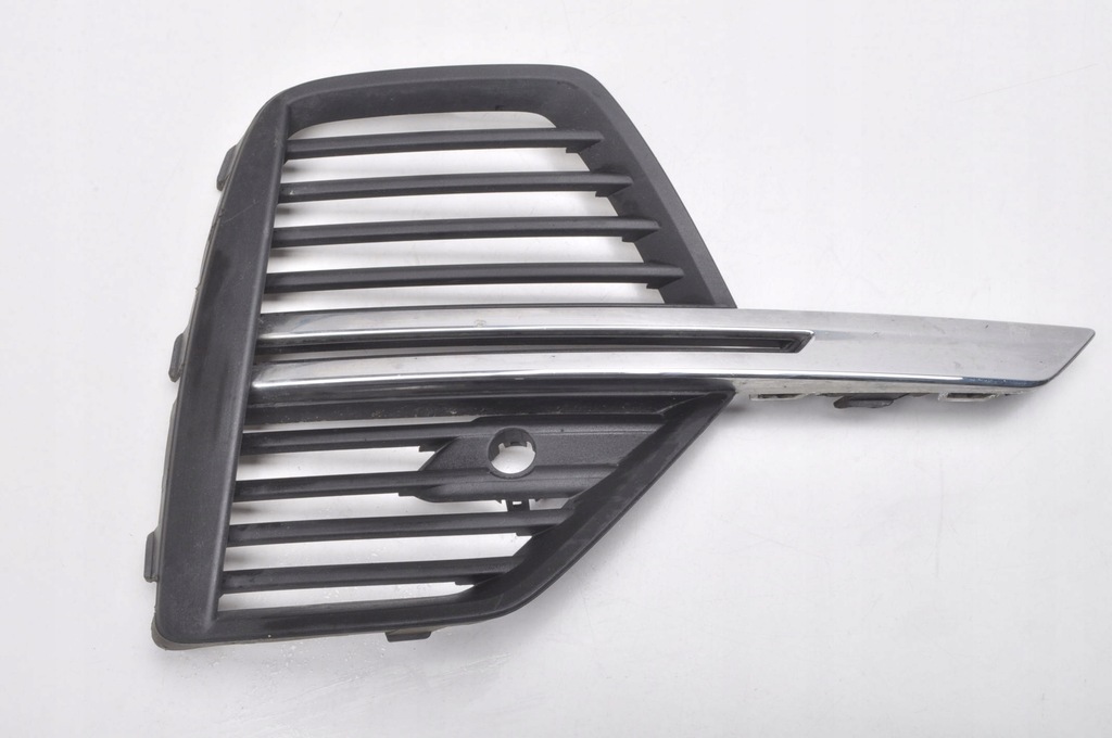 фото №1, Volvo xc60 ii решётка решётка радиатора бампера правая 32234949