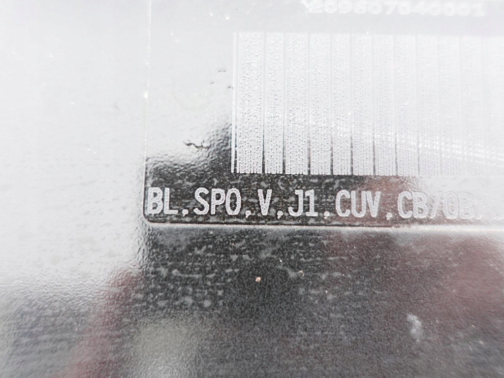 фото №16, Porsche taycan 9j1 перед спойлер бампера передний 9j0807819c