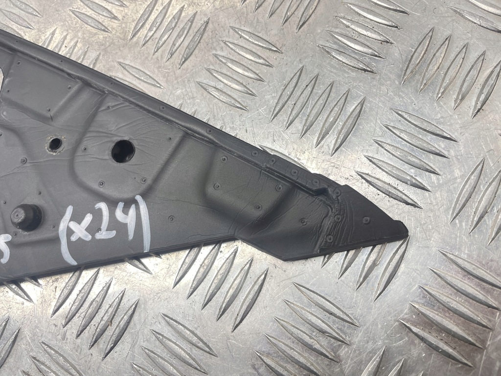 фото №8, Audi q5 ущільнення дзеркало двері 8r0867367a