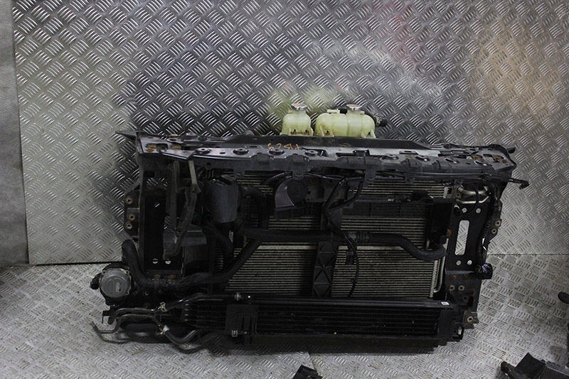 фото №1, Infiniti q60s 30t 400комплект радиатор pas передний