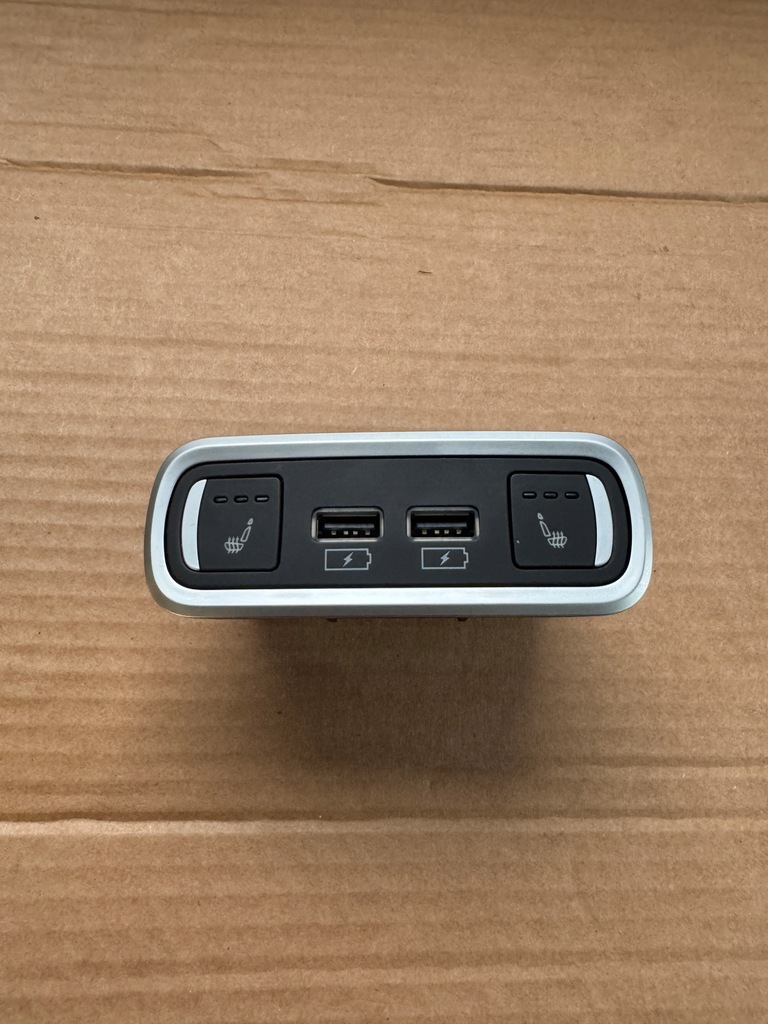 фото №1, Alfa romeo stelvio перемикач підігрів сидінь