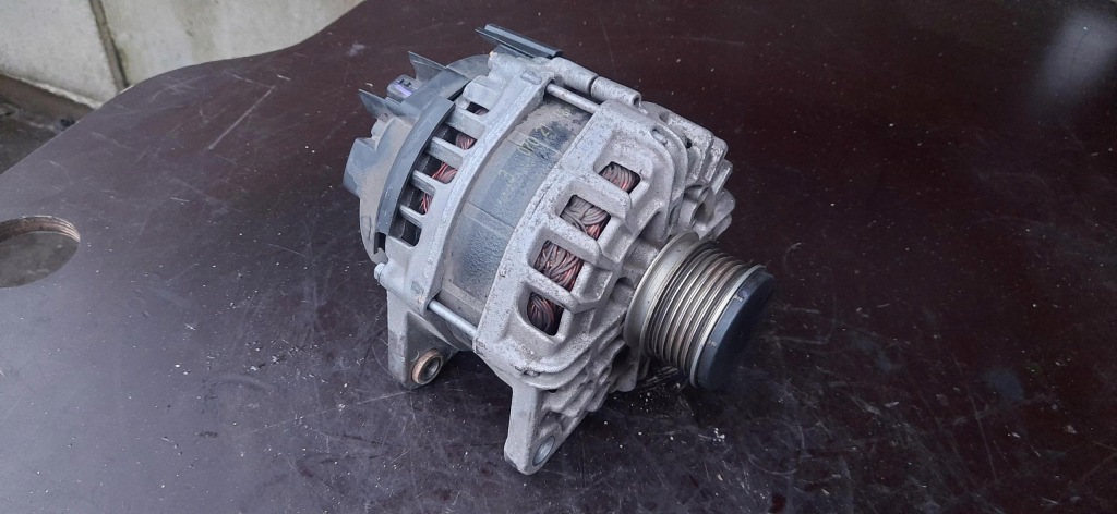 Генератор 1.5 blue dci renault express ii 231009392r Доставка