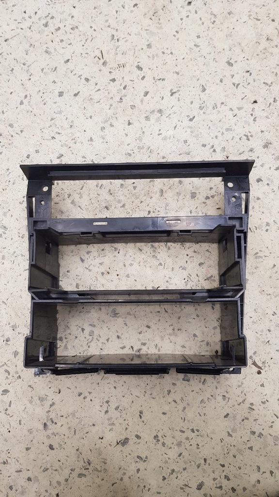 фото №1, Рамка каркас радио mercedes w202 lift 2026890016