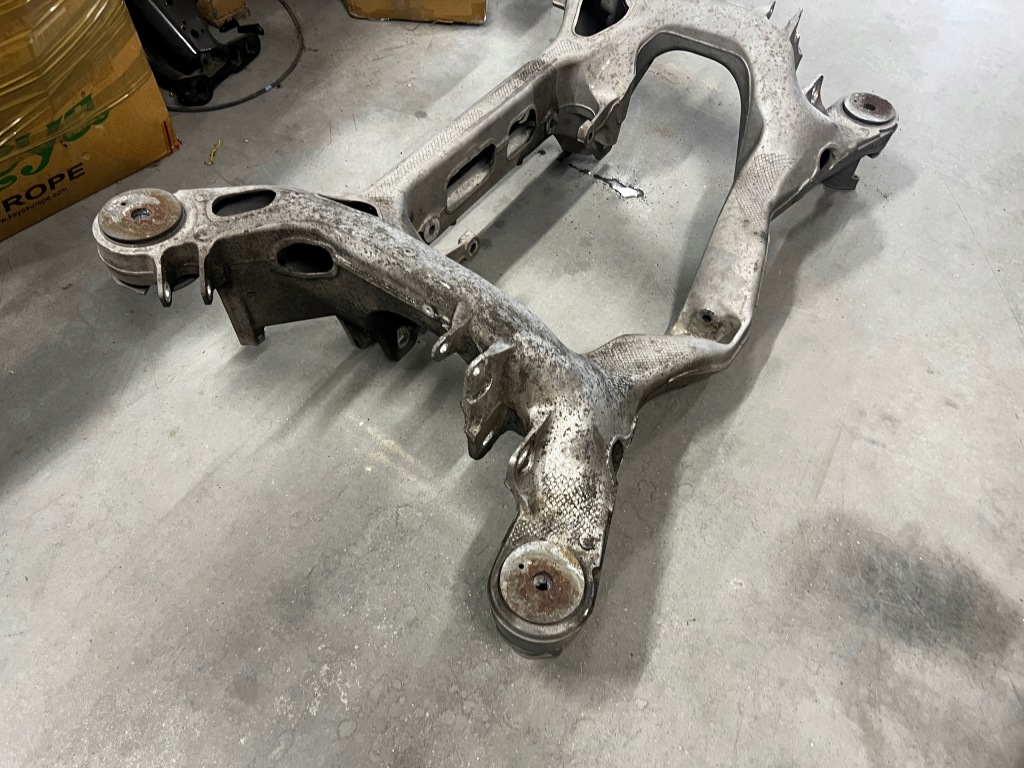 фото №6, Комплект підрамник балка oś підвіска задня задня porsche panamera 970 polift