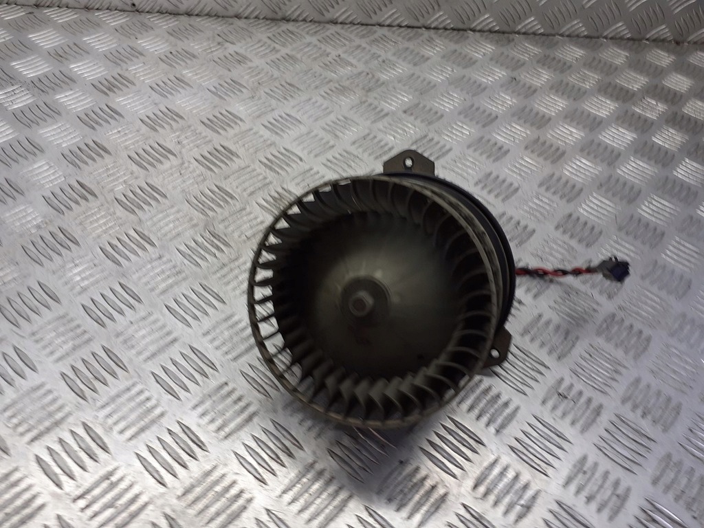 фото №1, Вентилятор обдув chrysler grand voyager 036543q
