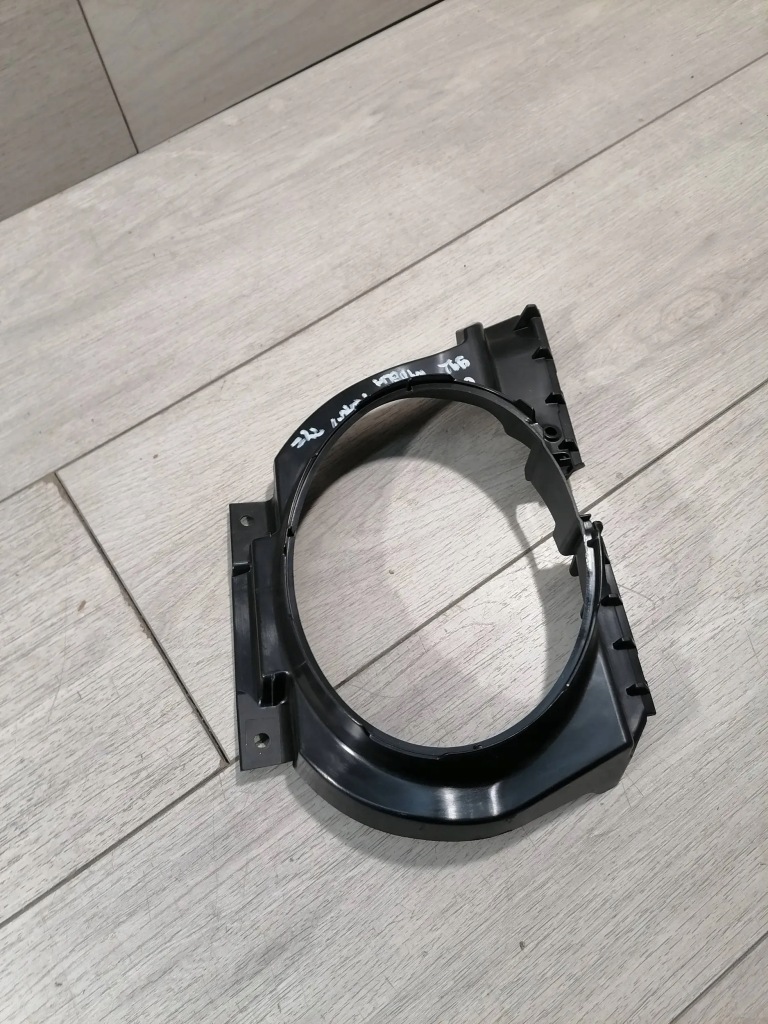 фото №5, Porsche 992 рамка выхлоп правый задняя 992807874a