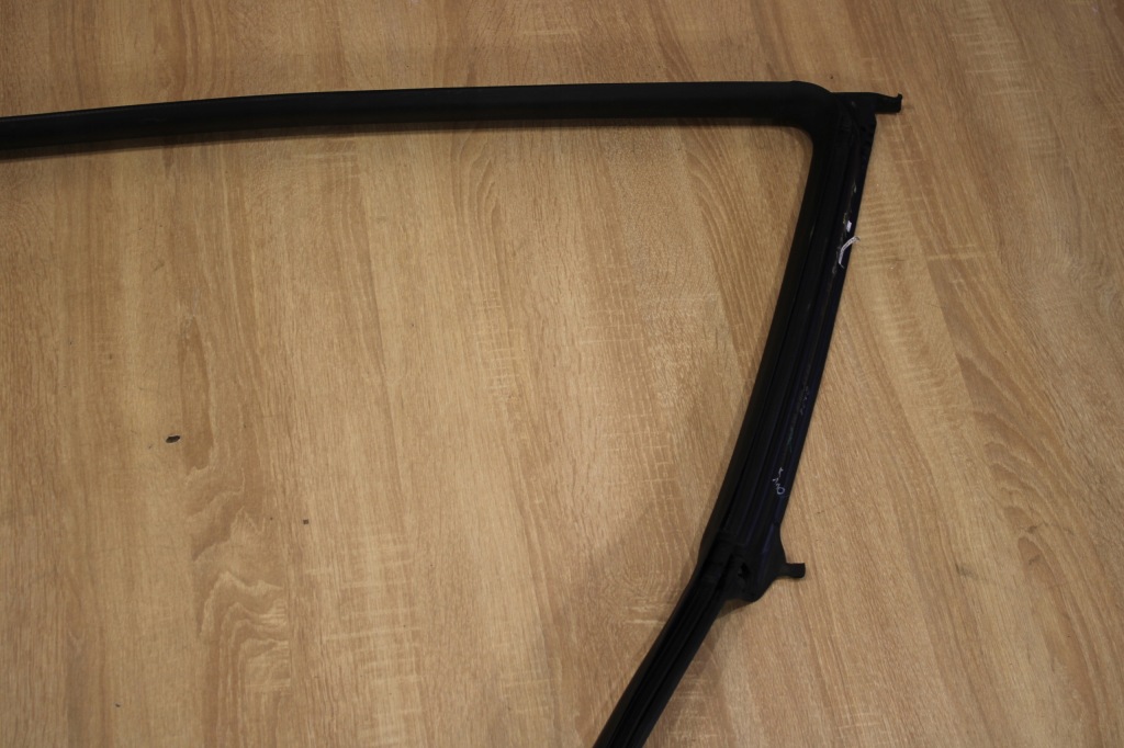 фото №2, Прокладка дверь правый перед maserati ghibli 13-