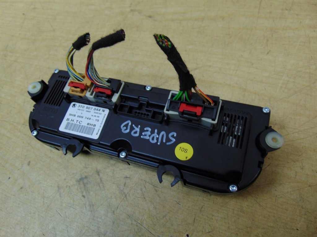 фото №9, Панель управление кондиционера skoda superb ii 3t0907044n europa