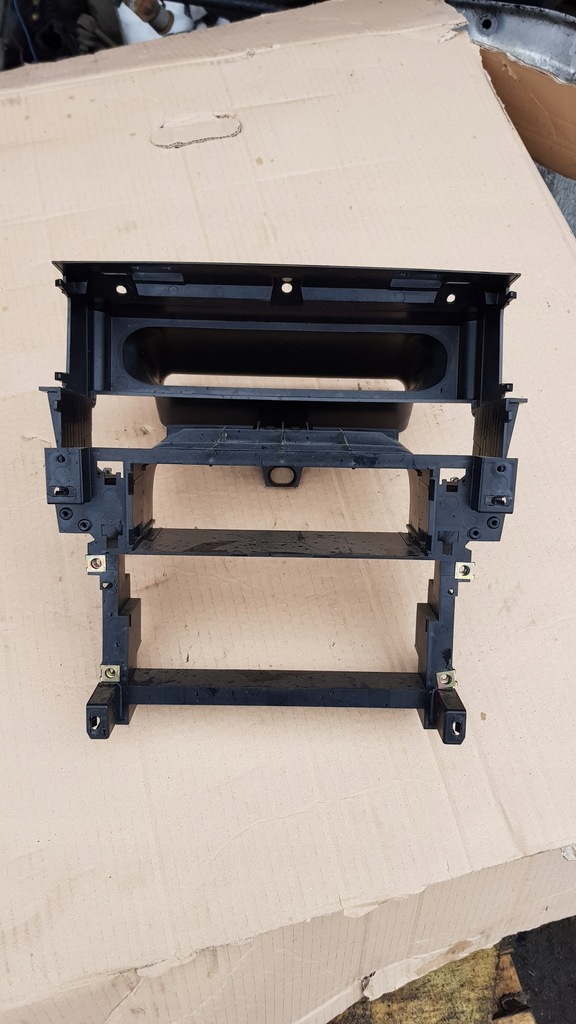 фото №2, Audi a8 d2 рамка радио каркас 1 din