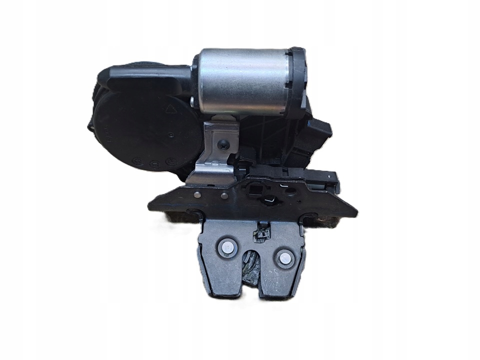 фото №1, Opel astra k замок доводчик крышки kombi 5920330ac