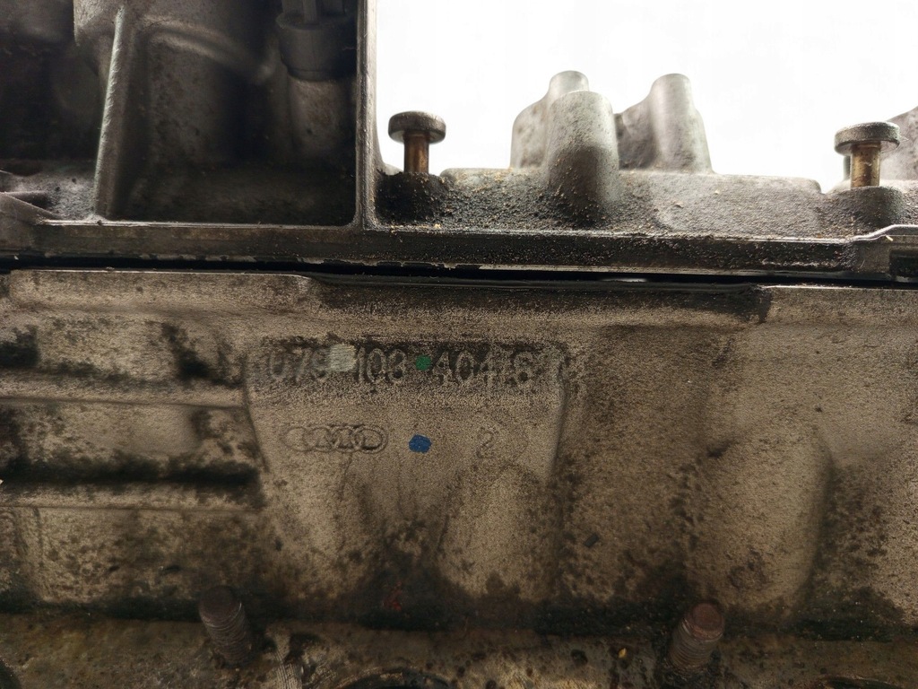 фото №11, Audi a8 s8 d4 4h 079103404s головка двигуна