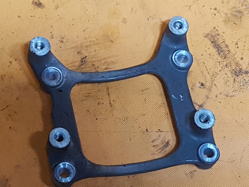 фото №1, Daf xf 106 кронштейн основа компресора компресор