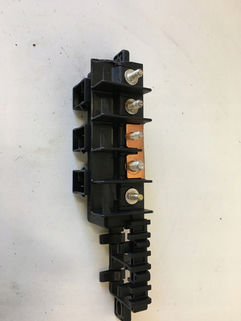 фото №10, Коробка реле audi a8 d2 8l0941822a