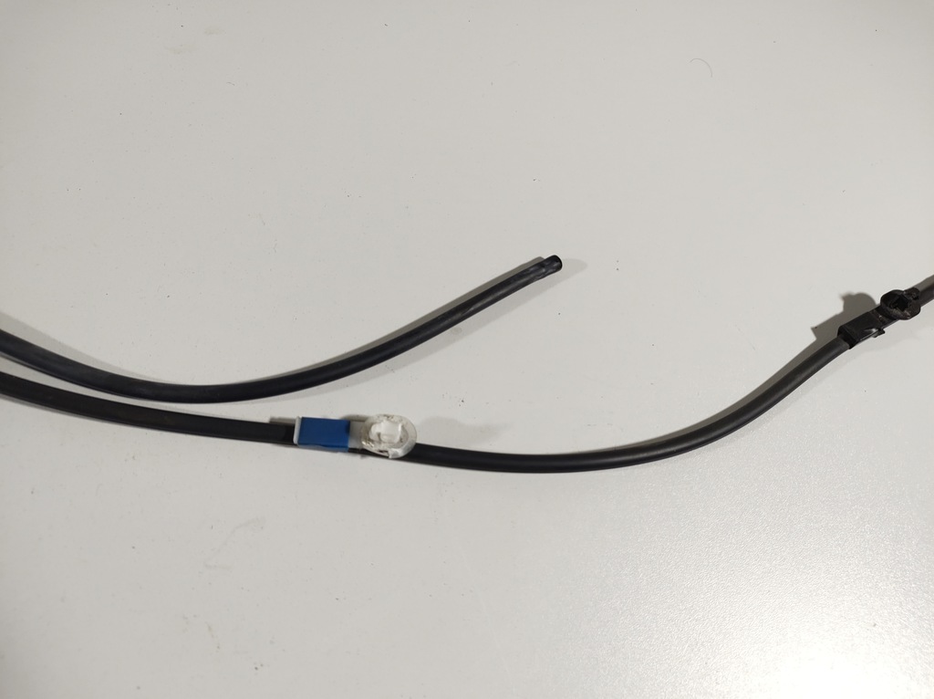 фото №10, Lexus is300h 13r шланг омивача