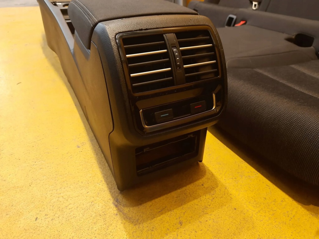 Vw passat b8 sedan сидіння заднє сидіння тунель обшивки двері 14r.- Оригінал