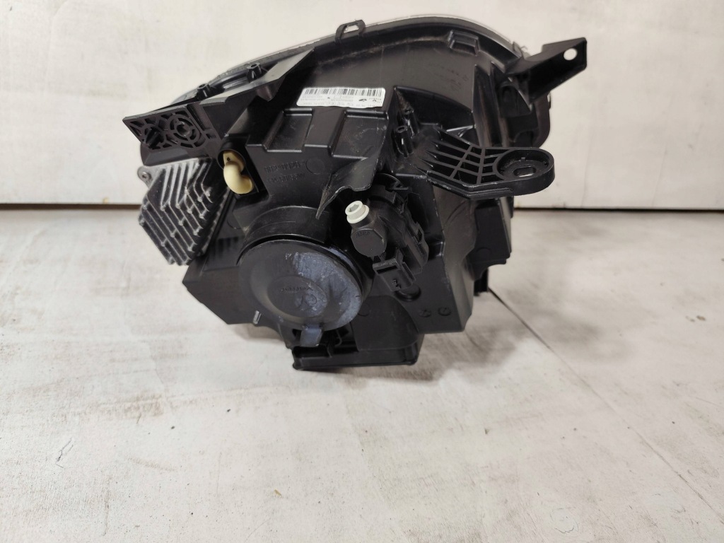 Renault twingo 3 рестайлинг  19- левый перед левая передняя фара + led wlkp европа Киев