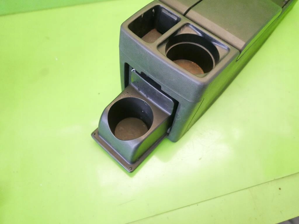 фото №6, Туннель средний бардачок подстаканник mazda 5 i cr 05-