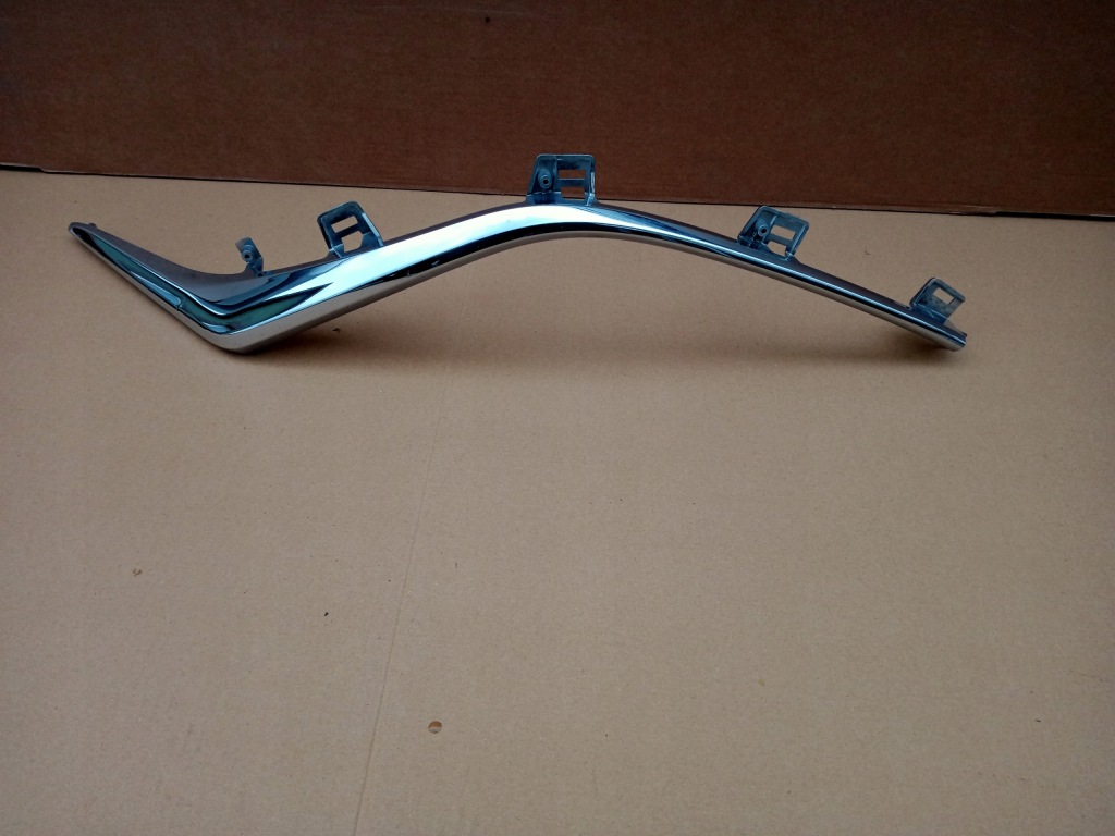 Купить Mazda 3 bm левый хром решетка 2013r