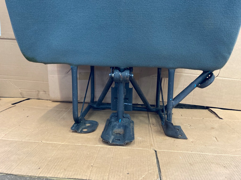 фото №11, Ford transit 06- сиденье двойной правый заднее сиденье