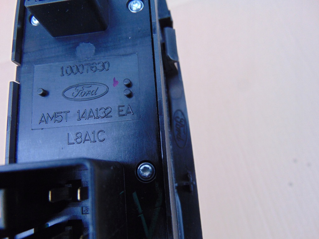 фото №8, Переключатель подъёма opuszania окон ford focus mk3