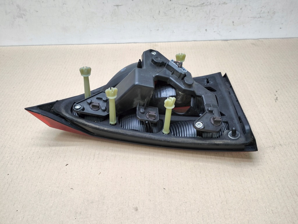 фото №8, Лампа w крышка правая задняя ford galaxy mk3 lata 06-10