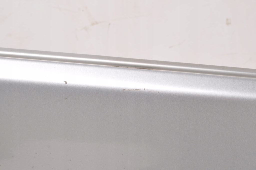 Bmw x3 e83 крыло  правый  перед передний Киев