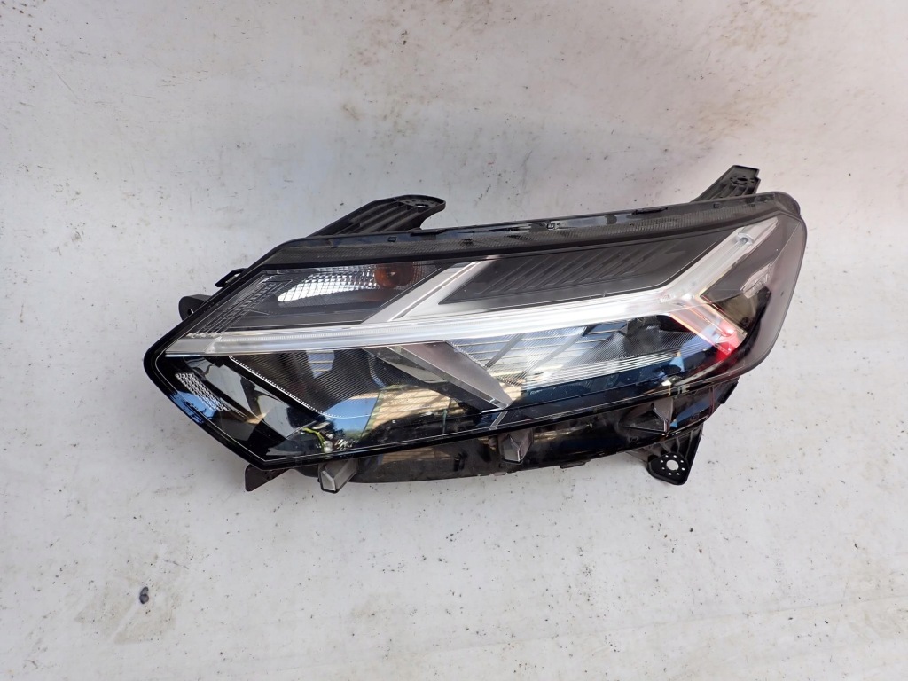 фото №1, Dacia sandero iii 3 20- лампа перед передняя левая