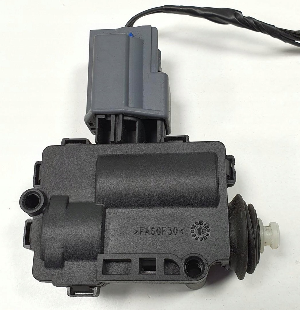 фото №2, Привод крышка заливной топлива discovery sport l550