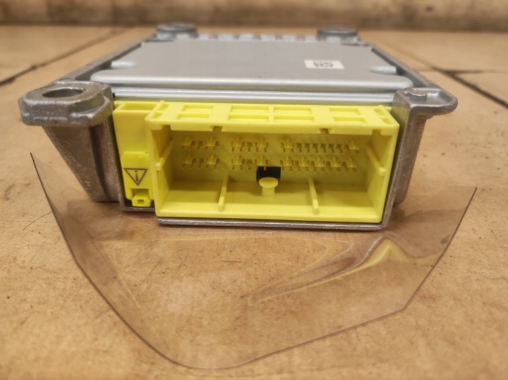 фото №4, Модуль датчик подушек lexus is 220 250