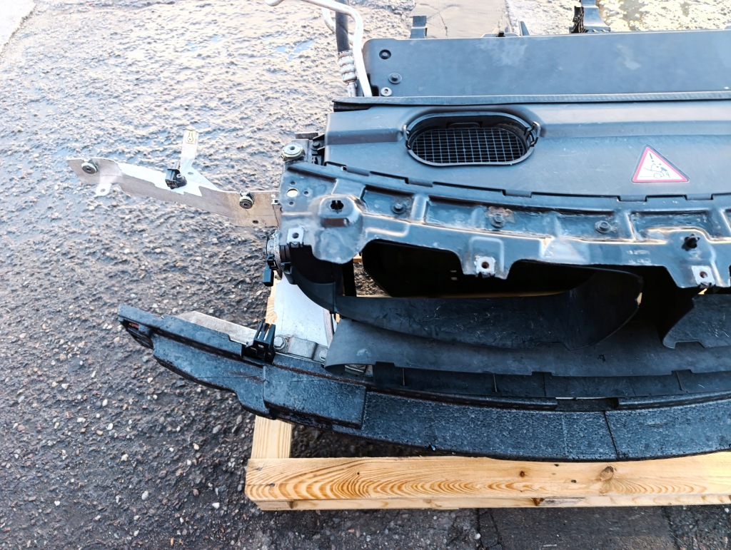 Bmw f15 x5 ремень передний радиатор n57 3.0d автоматическая коробка передач комплект m-pakiet Киев