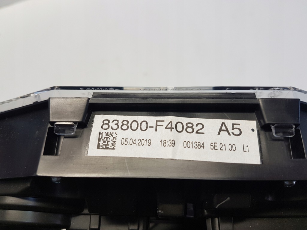 фото №5, Toyota c-hr 1.8 hybrid счетчик 83800-f4082 uk