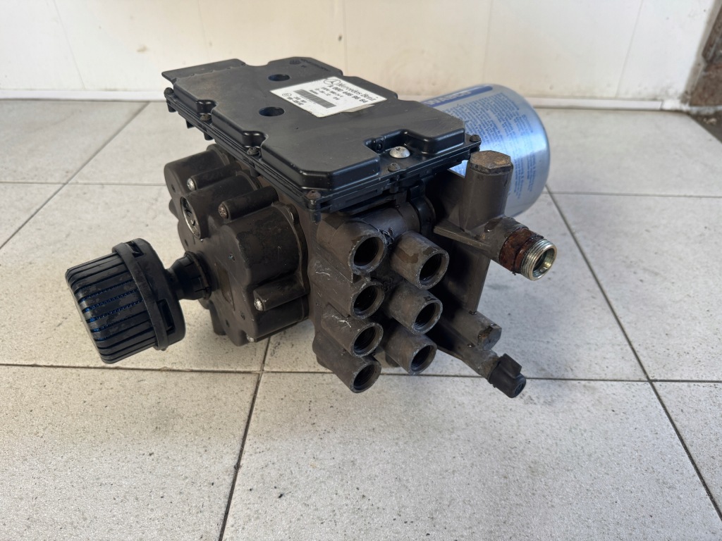 фото №4, Осушитель клапан apm mercedes actros mp 4 a0004469664