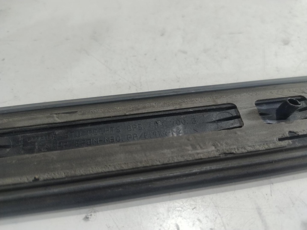 фото №7, Молдинг крила правий задня audi a3 8p 3d 8p3853700b