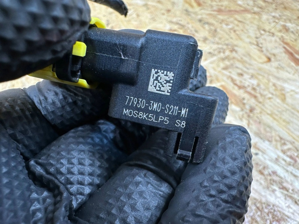 фото №10, Датчик удара ударный штекер honda hr-v iii 77930-3m0-s211-m1 21-