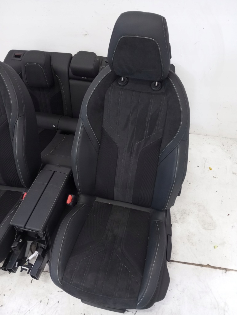 Обивка pół кожа сиденья peugeot 408 с Разборки