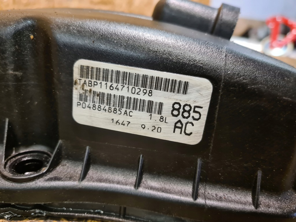 фото №4, Кришка клапанів 1.8 2.0 16v caliber sebring