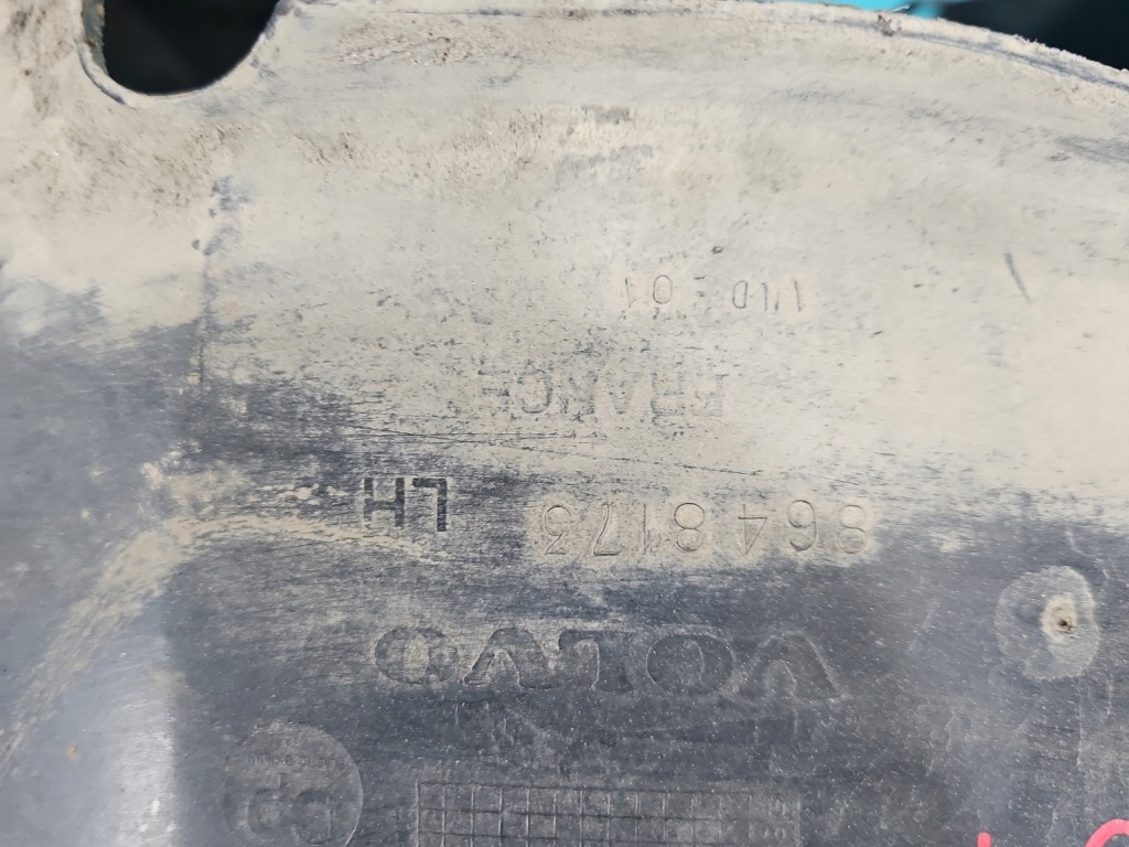 фото №3, Подкрылок перед левая volvo v70 ii 8648173