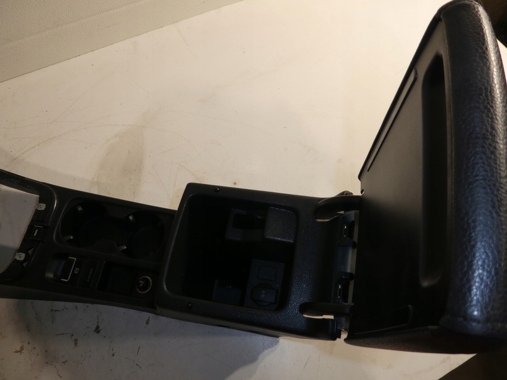 фото №5, Туннель подлокотник vw sharan alhambra 7n0864251