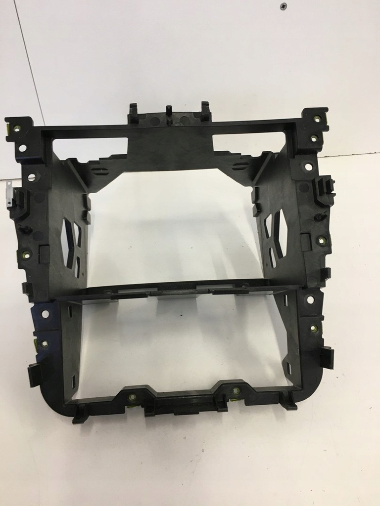 фото №7, Рамка корзина радио vw golf v 1k0858005c